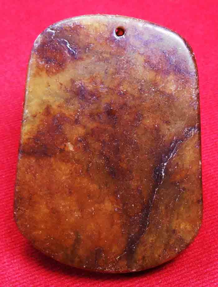 โมรา หรือ อาเกต (อังกฤษ: agate) (SiO2)แกะสลักเทพเจ้าจีน 