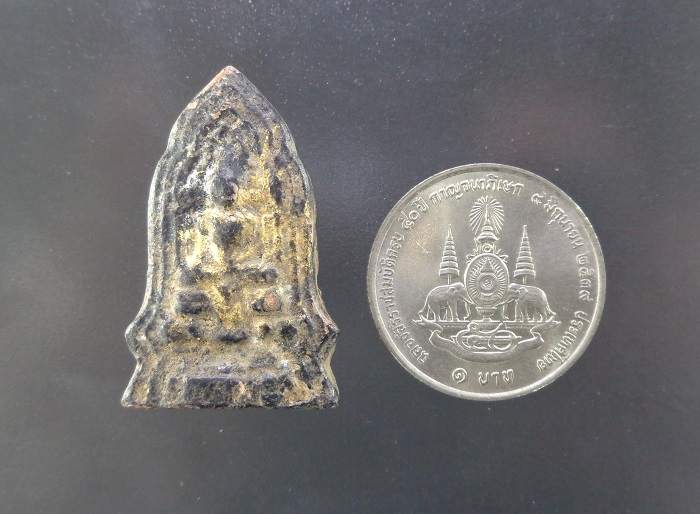 พระโคสมอจิ๋ว ลงลักปิดทอง สวยครับ 