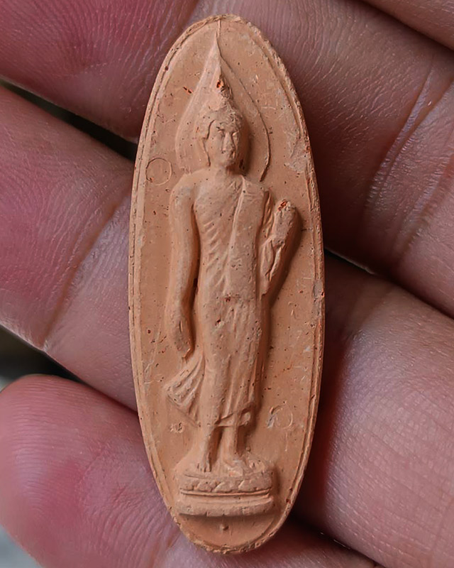 1.พระ 25 พุทธศตวรรษ เนื้อดิน พิมพ์ 2 เดือยหน้า+2 เดือยหลัง พร้อมกล่องกำมะหยี่สวยงาม