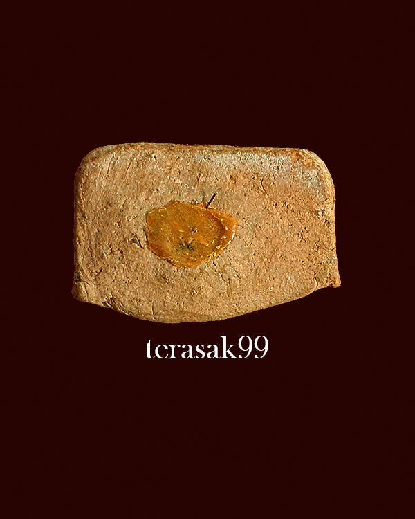 พระผงรูปเหมือน ครูบาพรหมา วัดพระพุทธบาทตากผ้า รุ่นแรก เนื้อดิน อุดผงและเกศา ราคาเบาๆ(2)