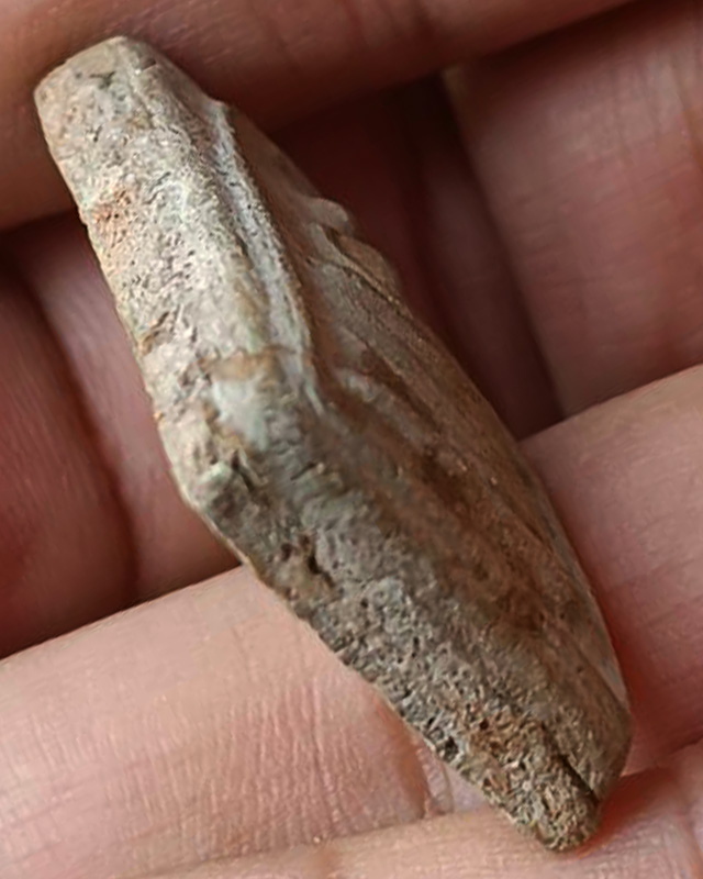 สมเด็จหลังจารยันต์ พระบ้านเก่าเก็บหลายสิบปี ไม่ทราบที่ ขนาดประมาณ 3.5 x 2.2 ซ.ม.