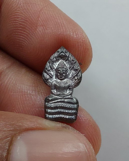 " เหรียญ พระนาคปรก เสาร์๕ คูณพันล้าน หลวงพ่อคูณ ปริสุทโธ วัดบ้านไร่ จ.นครราชสีมา ปี 2537 เนื้อเงิน ส