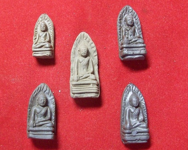 ชุดพระรอด วัดมหาวัน รุ่น 1 สร้างที่ยมกปาฏิหาริย์สาวัตถีอินเดีย