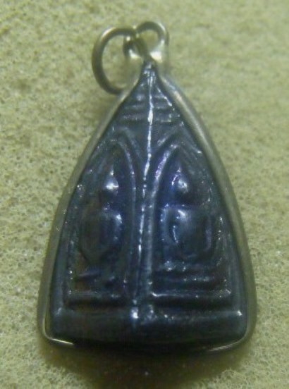 **วัดใจ**พระพรหม 4 หน้า เนื้อเมฆพัตร หลวงพ่ออี๋ วัดสัตหีบ จ.ชลบุรี**พร้อมเลี่ยมจับขอบเก่าเดิม สวยๆ 