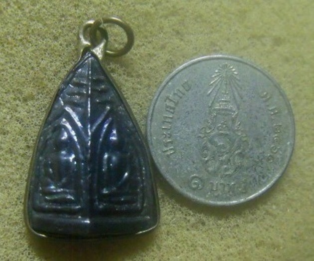 **วัดใจ**พระพรหม 4 หน้า เนื้อเมฆพัตร หลวงพ่ออี๋ วัดสัตหีบ จ.ชลบุรี**พร้อมเลี่ยมจับขอบเก่าเดิม สวยๆ 