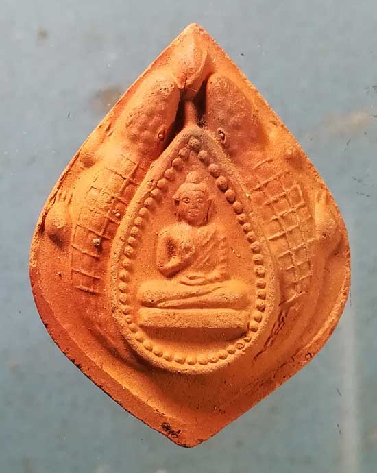 พระประทานพร เนื้อดิน หลวงพ่อสนิท วัดลำบัวลอย นครนายก