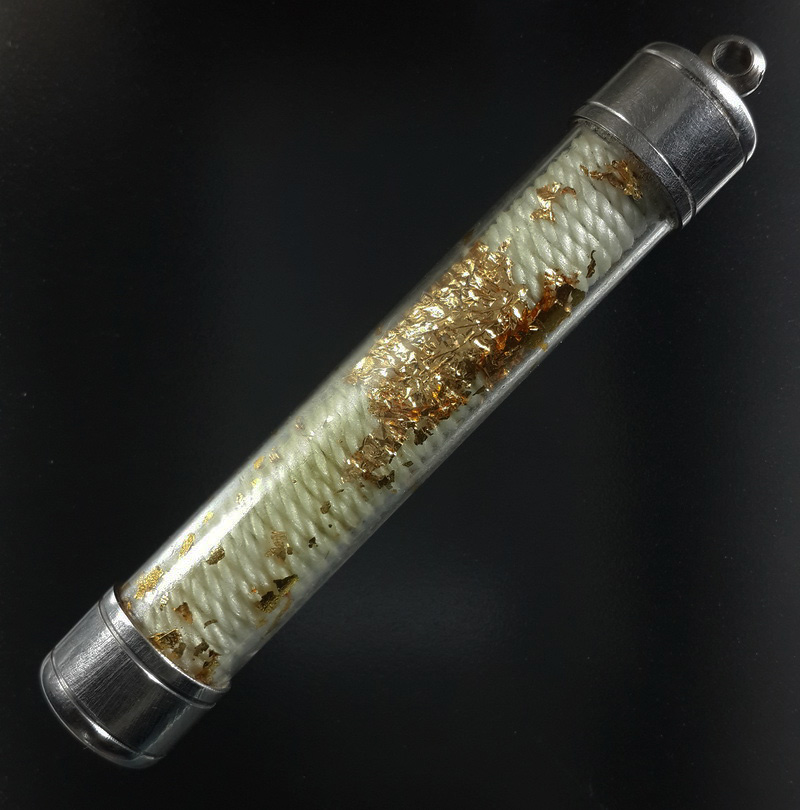 ตะกรุดเนื้อตะกั่ว ถักเชือกขาว ขนาด 3 นิ้ว