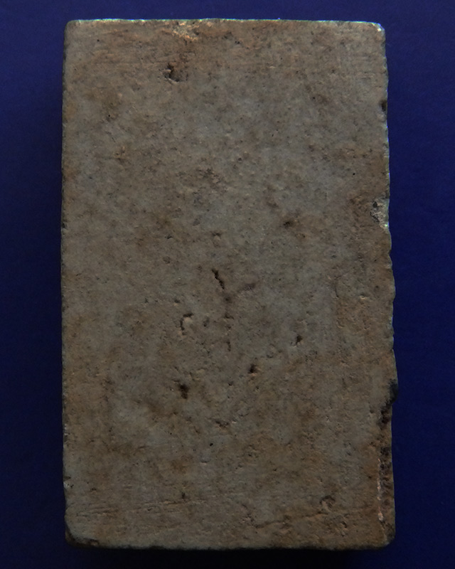 สมเด็จฐาน 4 ชั้น สูง 3.3 ซ.ม. พระบ้านเก่าเก็บหลายสิบปี