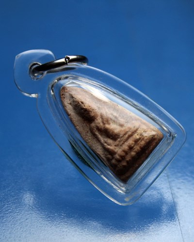 B414พระพุทโธน้อย วัดประสาท พิมพ์เล็ก เนื้อชมพู่ หายาก หลังเรียบ ปี 2506