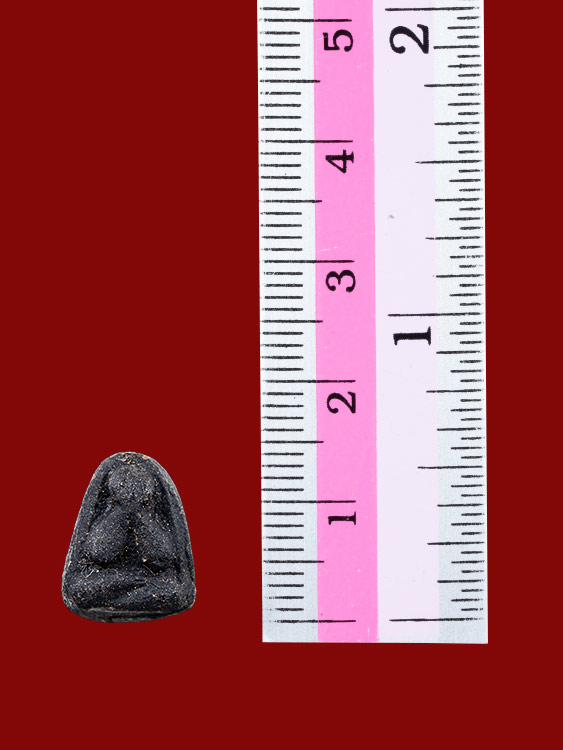 ปิดตาเม็ดบัวหลวงปู่เอี่ยม วัดหงษ์ จังหวัดปทุมธานี เนื้อผงคลุกรัก พร้อมบัตรรับประกันพระแท้