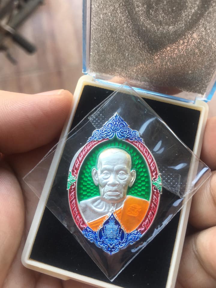 หลวงพ่อพัฒน์ ปุญฺญกาโม วัดห้วยด้วน จ.นครสวรรค์ รุ่น หนุนดวงมหาเศรษฐี