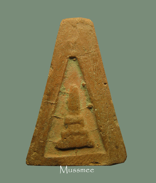 พระอู่ทองออกศึก ปี๒๕๑๐ วัดพระธาตุฯ จ.สุพรรณบุรี รุ่นแจกทหาร "จงอางศึก" พระดีพิธีใหญ่ ### เคาะเดียว 