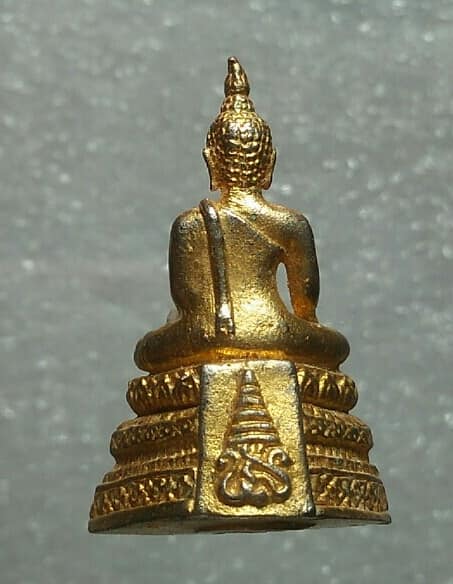 พระพุทธหล่ออุดกริ่ง ไม่ทราบวัด 
