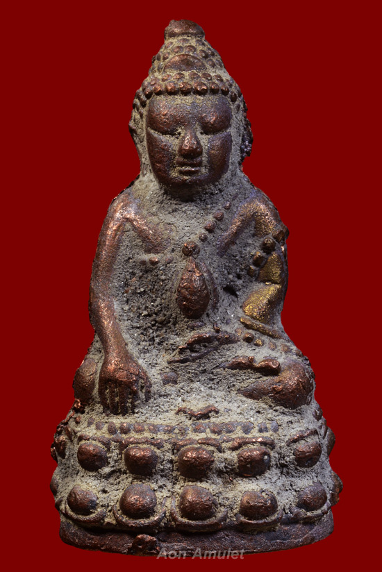 พระกริ่งหล่อโบราญเนื้อนวโลหะ รุ่น มงคลเศรษฐี หลวงพ่อสิน ภัททาจาโร วัดละหารใหญ่ พศ.2559 หมายเลข 567