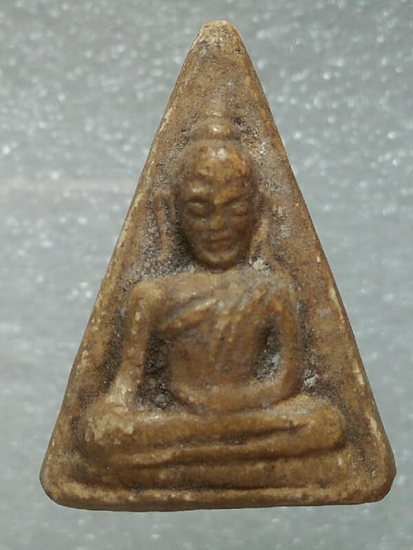 พระผง หลังชื่อย่อวัด  ว ช ส ง 