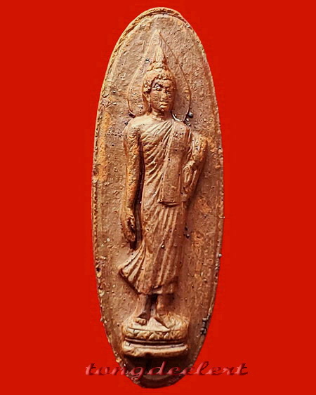 พระลีลา 25 พุทธศตวรรษ เนื้อแร่ จมูกโด่ง หายาก สวยมากค่ะ