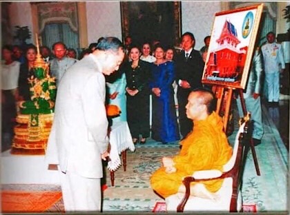 พระแก้วมรกตเนื้อแก้วสีเขียว (NY) หลวงพ่อถาวร ณ.วัดพุทธไทยถาวรวราม นิวยอร์ก