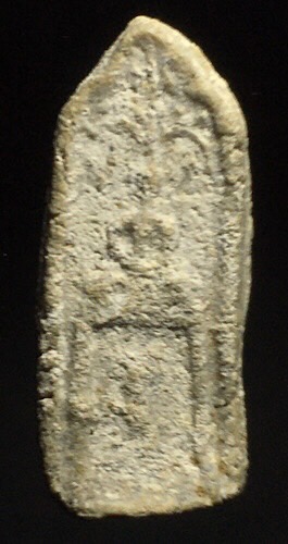 พระเนื้อผงสมเด็จพิมพ์ชนะมาร (พระแม่ธรณีบีบมวยผม) หลวงพ่อผึ่ง วัดสว่างอารมณ์ราษฎร์