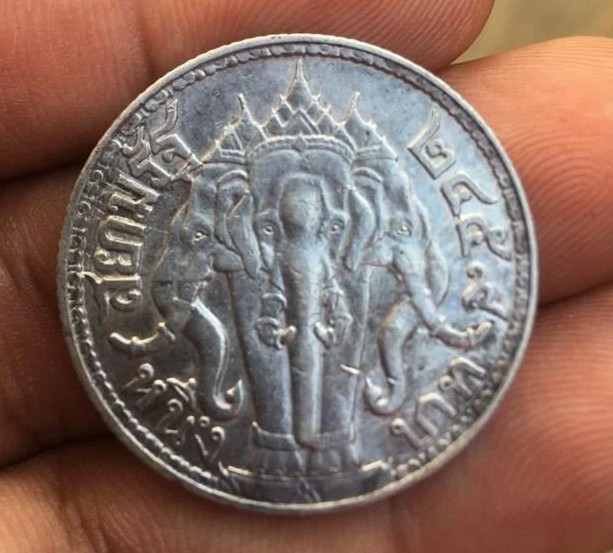 เหรียญหนึ่งบาทมหาวชิราวุธ สยามมินทร์ (รัชกาลที่6) ปี2459 เนื้อเงิน