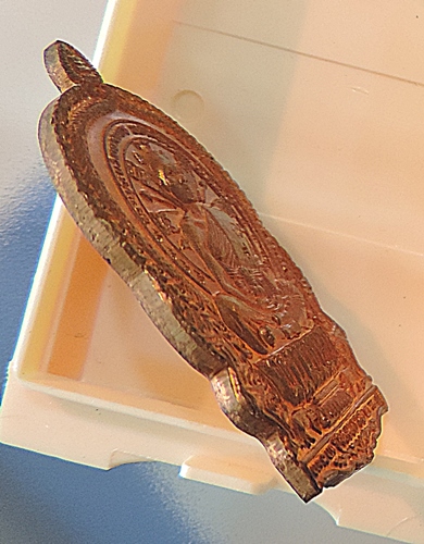 นั่งพานชนะมาร 2(วัดสร้าง) ปี 2557 **เนื้อทองแดง โค้ด ๙รอบ** No.389...สวยกริ๊บ กล่องเดิม