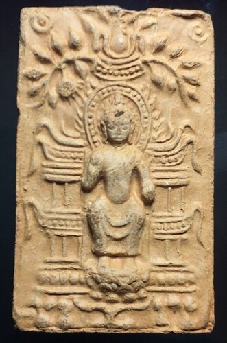 พระนั่งเมือง ปางปฐมเทศนา เนื้อดิน วัดพุทธมงคล จ.มหาสารคาม พระปางปฐมเทศนา ( นั่งเมือง ) พิมพ์เล็ก