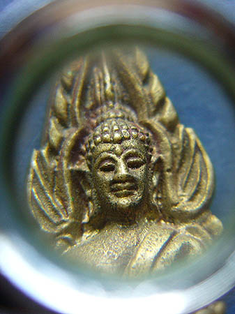 T7.3 พระพุทธชินราช เสาร์ห้า ขัดยาแดง ไม่มีกล่องนะครับ