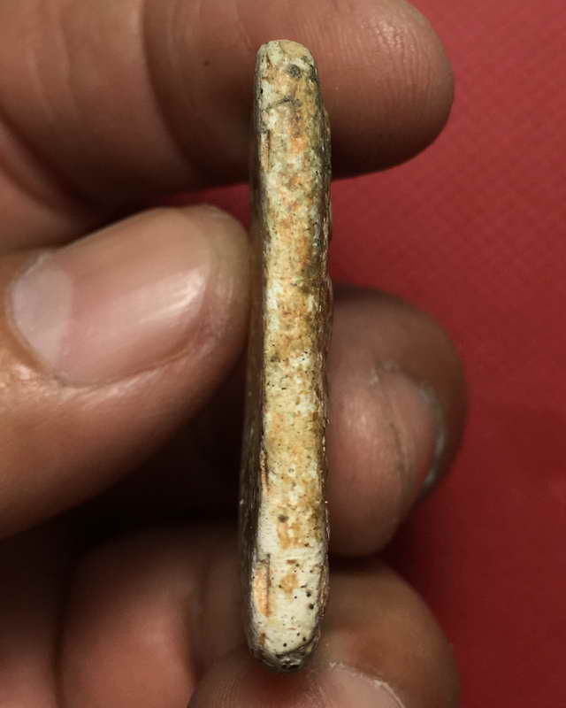 พระสมเด็จสามชั้นเนื้อผงชอล์คหลวงปู่อ่อน วัดหนองไผ่ ไพศาลี นครสวรรค์