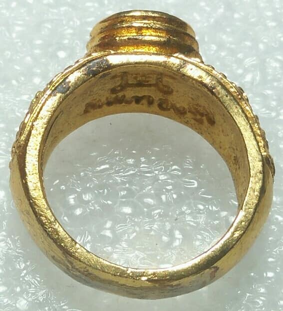 แหวนหลวงพ่อทองสุข  เนื้อกะไหล่ทอง ไม่ทราบวัด 