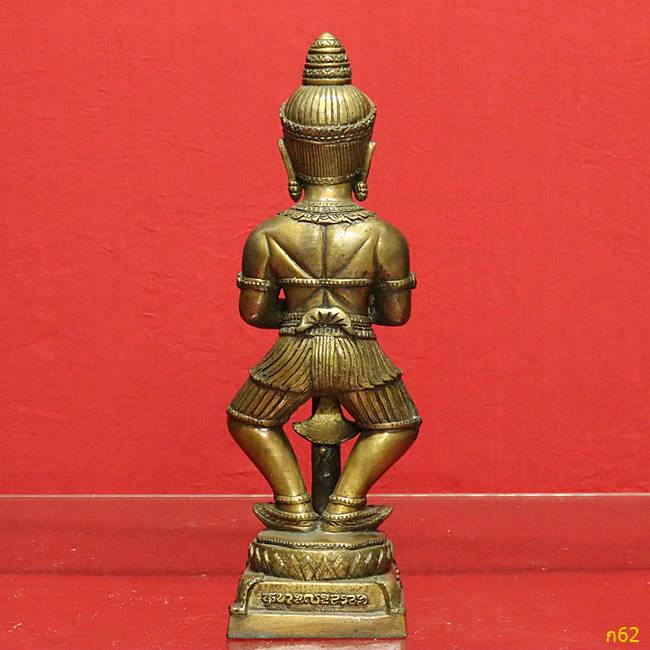 ท้าวเวสสุวรรณ สูง 11 นิ้ว ใต้ฐานฝังของดีหลายอย่าง