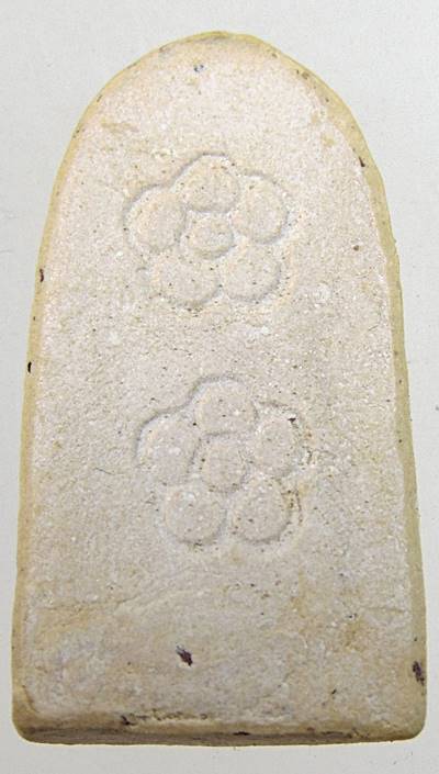 พระผงพระยอดขุนพลเขาค้อ วัดแคมป์สน จ.เพชรบูรณ์  ๒