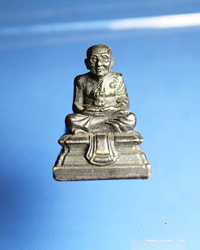 B940หลวงปู่ทวด วัดห้วยมงคล ขนาดสูง 1.5 เซ็น เนื้อทองเหลืองสภาพสวยๆ