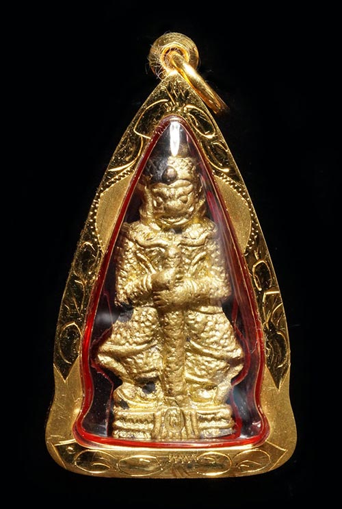 รูปหล่อท้าวเวสสุวรรณ รุ่นแรก ปี 2546 หลวงพ่อสาคร วัดหนองกรับ ด้านหน้าตอกโค๊ต "ส" ( สุดยอด หายาก ) เล