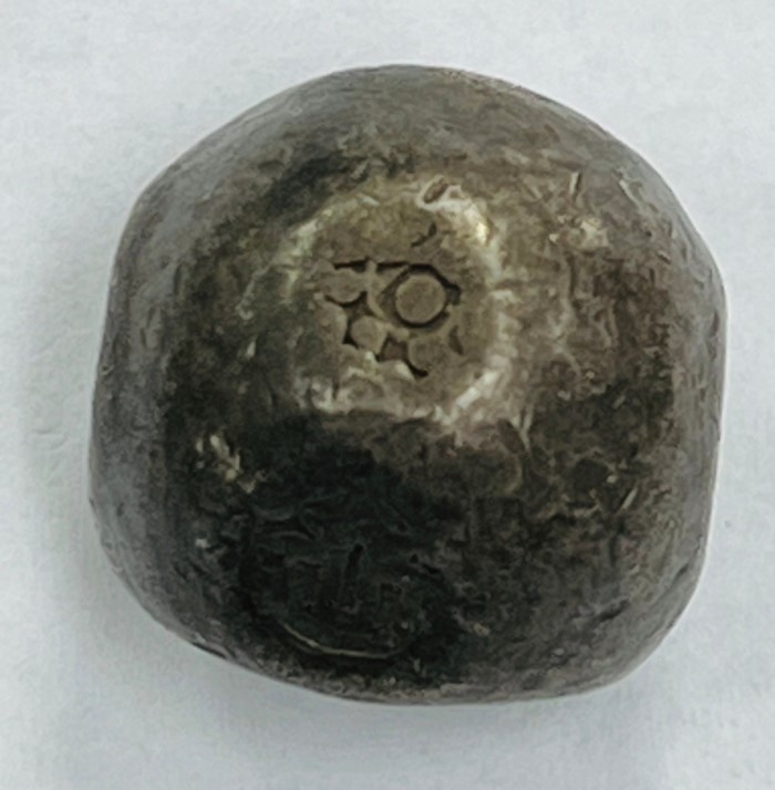 พดด้วง สมัยรัชกาลที่ 3 ตราพระแสงจักร ตราปราสาท ขนาด1บาท