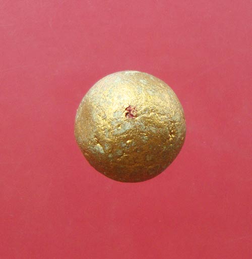 ลูกอมเมตตามหานิยม (ผสมผงพรายกุมาร เนื้อว่านดอกทอง) โค๊ตนะ ปี 2554 ปลุกเสกโดยหลวงพ่อสาครวัดหนองกรับ 