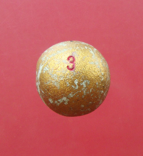 ลูกอมเมตตามหานิยม(ผสมผงพรายกุมาร เนื้อว่านดอกทอง)โค๊ต3 จารมือ ปี 2554 หลวงพ่อสาครวัดหนองกรับ 