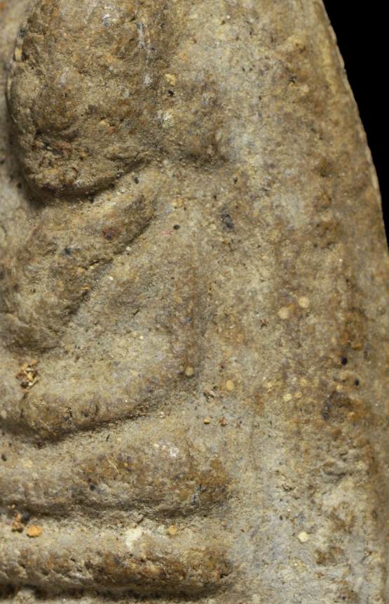 พ่อท่านปลอด วัดหัวป่า พิมพ์ถวาย อ.คง เนื้อผงน้ำมัน