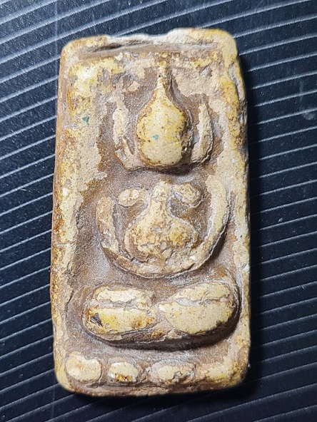 พระสมเด็จหลวงปู่เอี่ยม วัดปากลัด สมุทรสงคราม