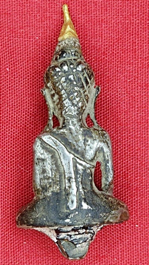 พระยอดธงเกศทองคำ