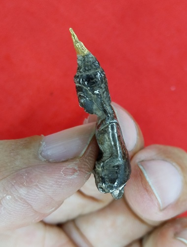 พระยอดธงเกศทองคำ