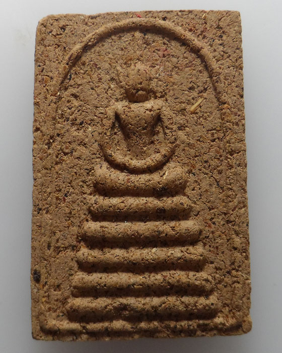 (700฿) พระสมเด็จพุทธเมตตาเกสรขุมเงิน รุ่นแรก หลวงพ่อดาบส สุมโน วัดดอยขุมเงิน จ.เชียงราย ปี๒๕๓๑ 