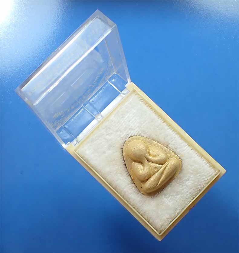 TOP สุดของรุ่นปิดตาทาทองหลวงพ่อเริ่ม ปรโม วัดจุกกะเฌอ รุ่นแรก ปี ๒๙ สวยกริ๊บยันกล่อง*222