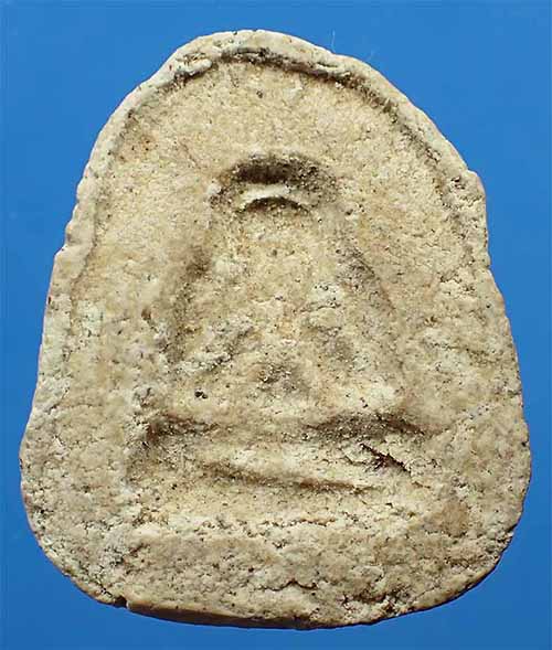 ขายขาดทุน!!!พระปิดตาหลวงปู่เฮี้ยง วัดป่าฯ พ.ศ.๒๕๐๘ พิมพ์ปีกกว้างหลังแบบ+บัตรรับรองพระแท้*236