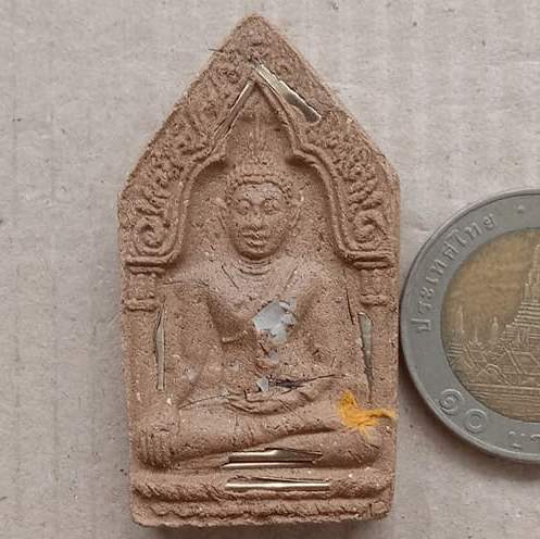 พระขุนแผนหลวงพ่อคูณ รุ่นคูณรวยมหาเสน่ห์ เนื้อผงพุทธคุณ ตะกุดเงิน19ดอก+ฝังพลอย+จีวร ปี2536