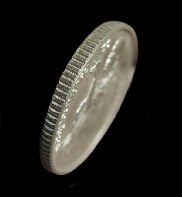 เหรียญขอบสตางค์หันข้าง หลัง สก ปี36 เนื้อเงิน หลวงพ่อคูณ วัดบ้านไร่