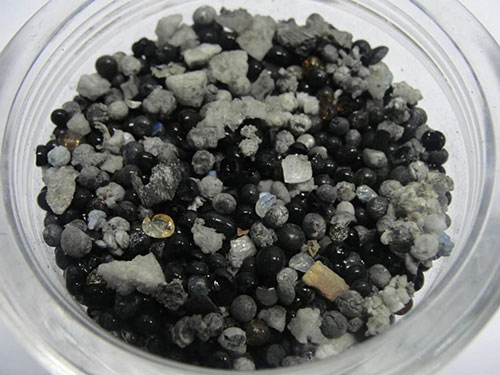 พระปิดตาปลดหนี้ ทาทอง ครูบาอ่อน วัดสันต้นหวีด  จ.พะเยา