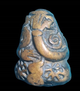 พระปิดตาเก่า เนื้อทองผสม  