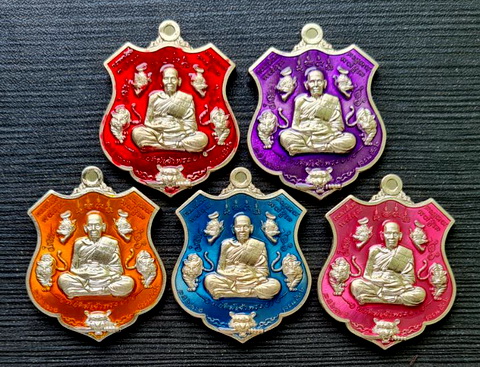 เคาะแรกแดง..พยัคฆ์เจ้าพระยา ๒๕๖๓..อัลปาก้าลงยา ๕ เหรียญ..ลพ.พัฒน์ วัดห้วยด้วน จ.นครสวรรค์..กล่องเดิม