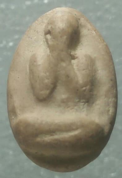 พระปิดตาเนื้อผง  ไม่ทราบวัด 