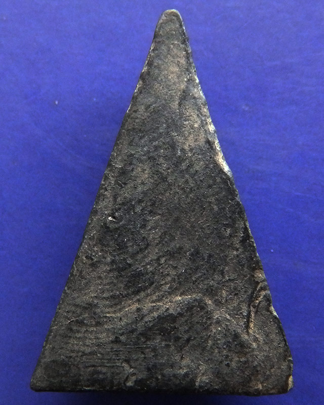 พระนางพญา หลวงพ่อทาบ วัดกระบกขึ้นผึ้ง หลวงปู่ทิม ปลุกเสก ปี 2505 เนื้อดินผสมสีผึ้งเขียว องค์พระขนาด 