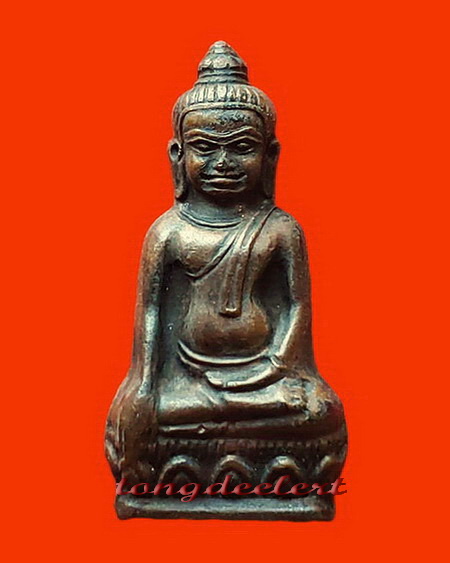 พระหูยาน ปืนแตก จปร. รุ่น 100 ปี วัดราชบพิธ ปี 2513 ค่ะ